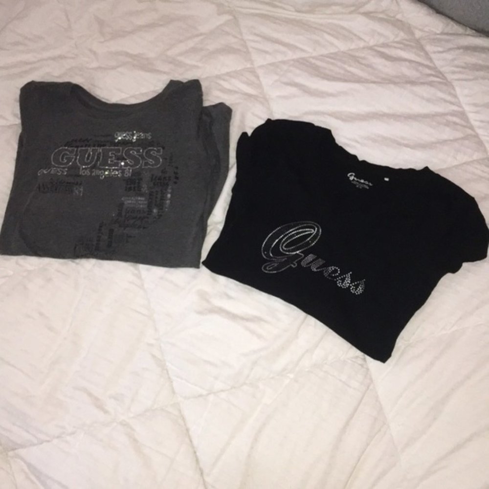 Bundle of Guess logo tops